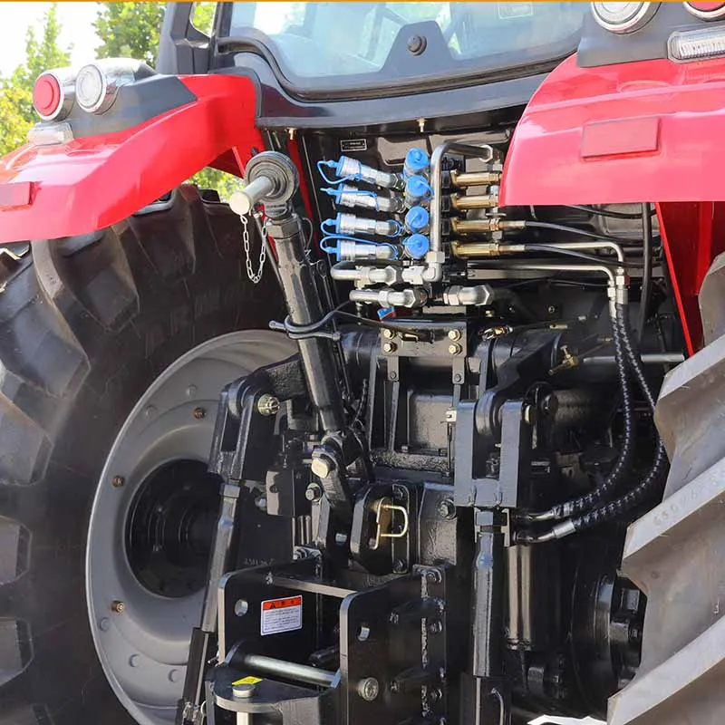 Tractors like the 9R-440 come standard with 208 L/min single pumps Tractors like the 9R-440 come standard with 208 L/min single pumps
